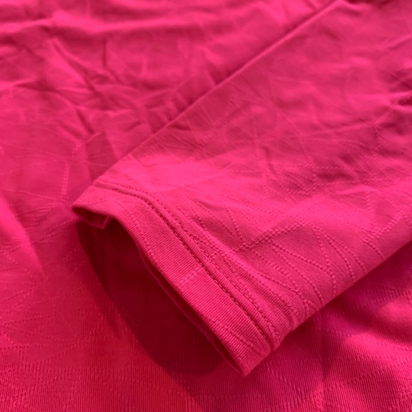 Under Armour long sleeve top - Picture 3 of 6